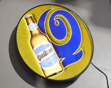 Leuchtreklame - Bierwerbung - Quilmes - Leuchtschild